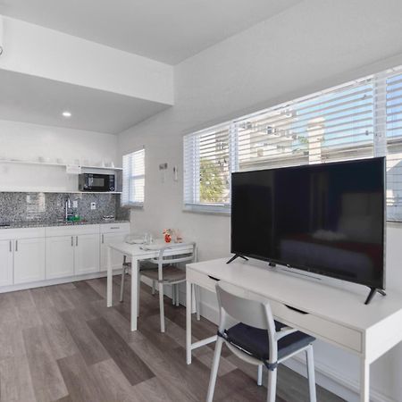 Spacious Studio With Balcony And Parking At The Beach -M46 Hollywood Extérieur photo
