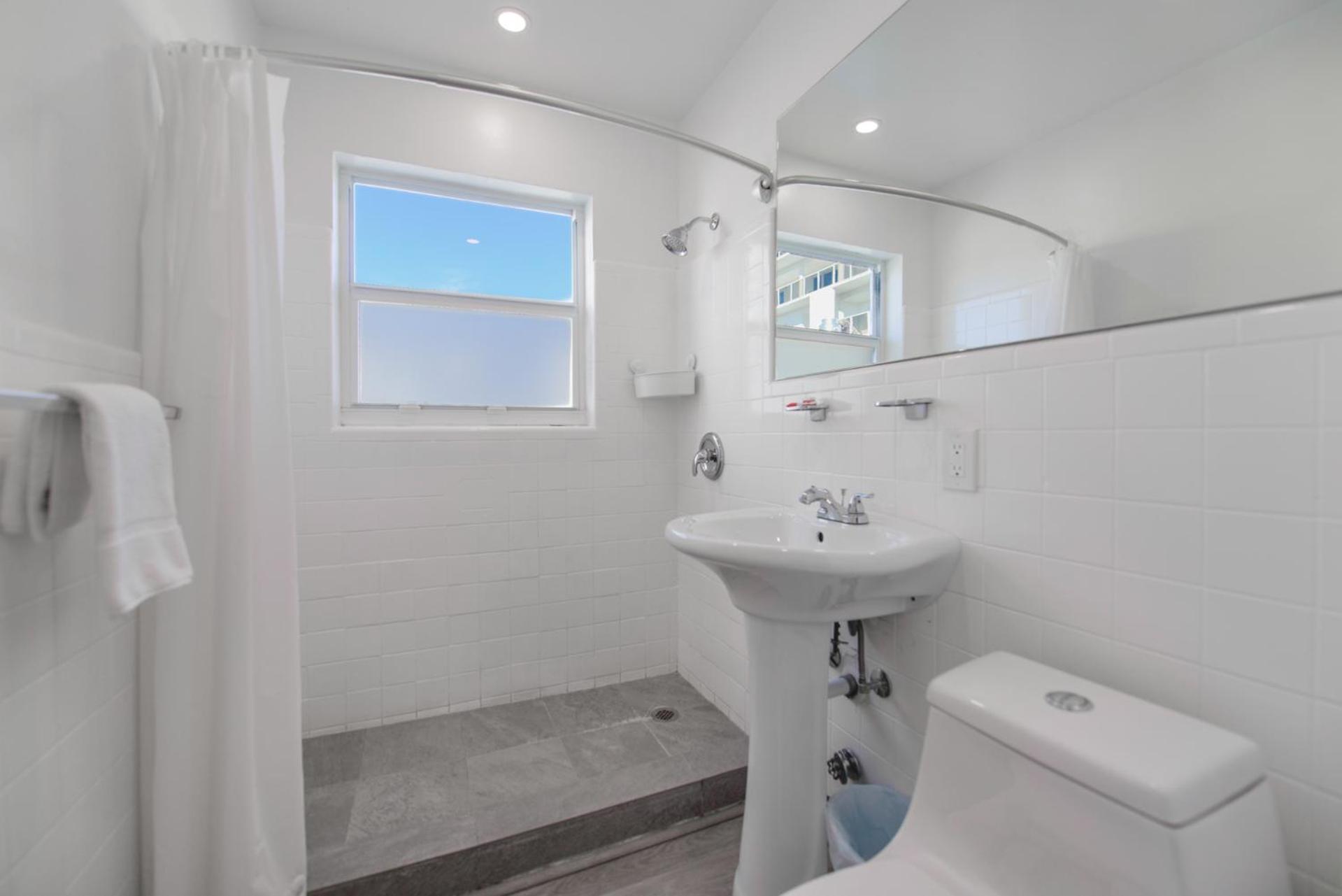 Spacious Studio With Balcony And Parking At The Beach -M46 Hollywood Extérieur photo